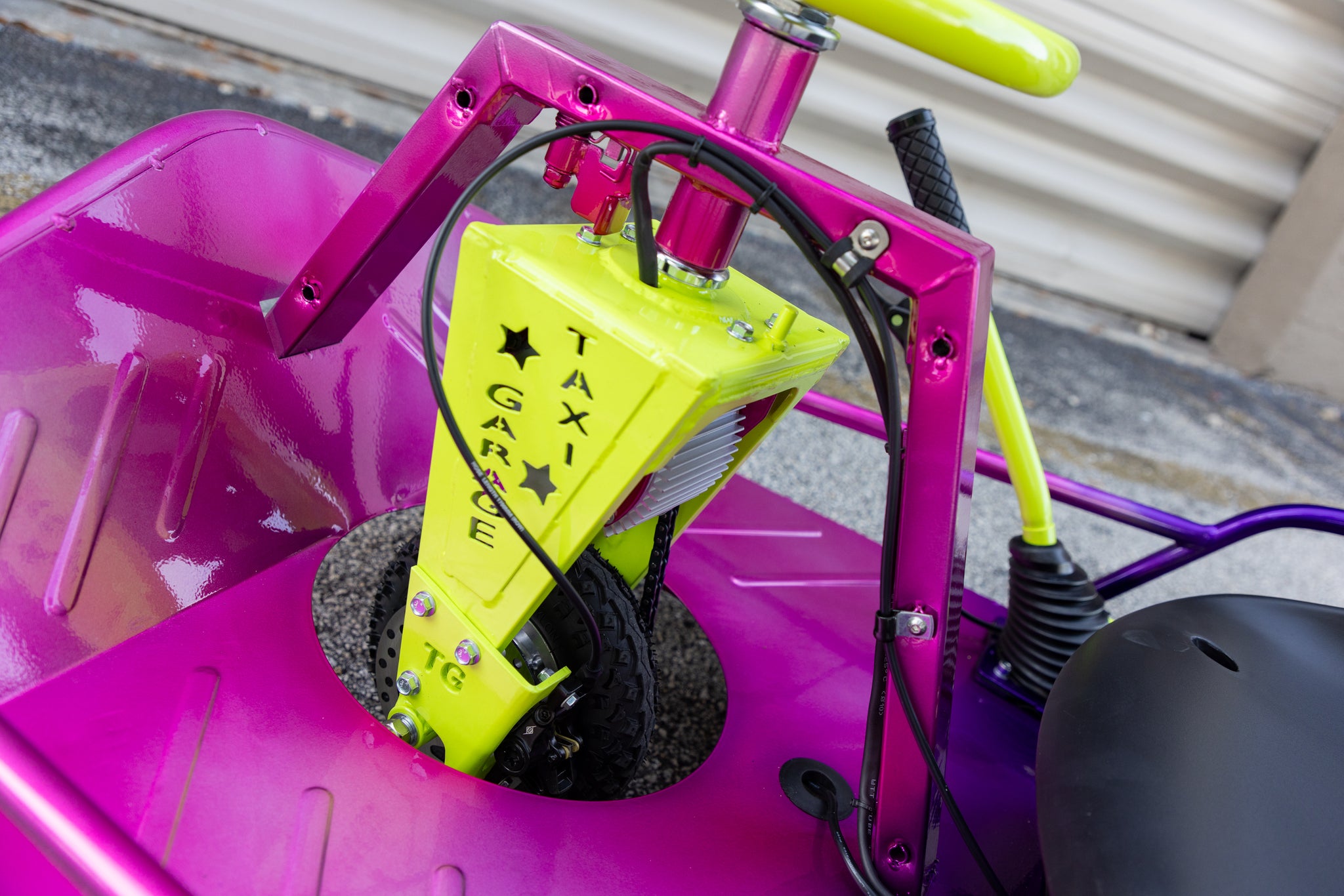 Stage 4 XL w/Brakes Naoki Fade Taxi Garage Crazy Cart INVENTORY