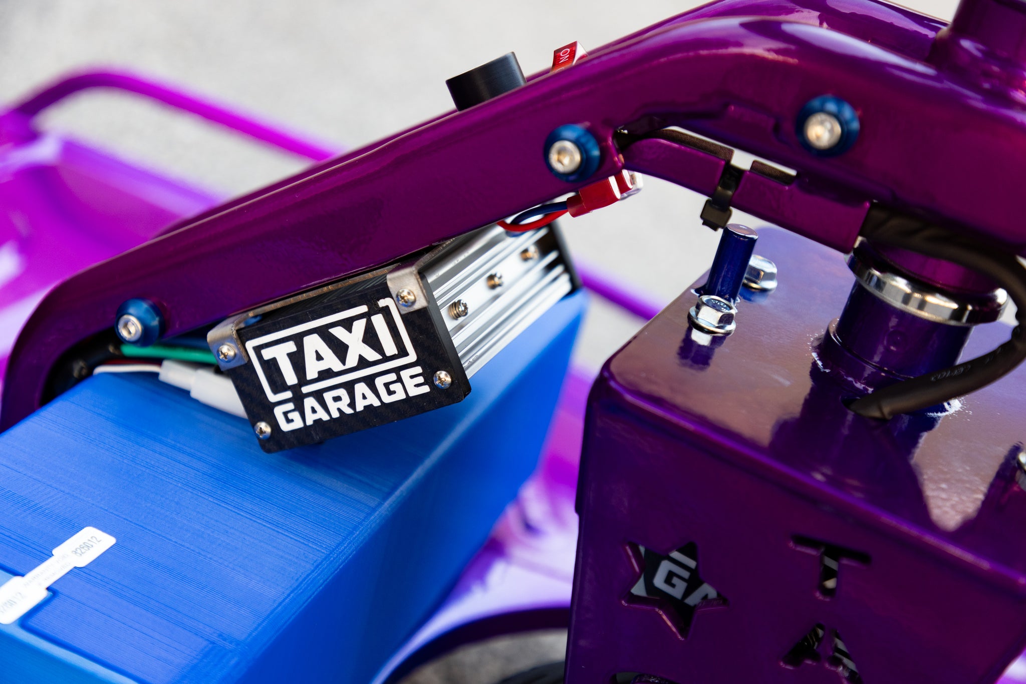 Stage 4 Taxi Garage Crazy Cart Split Gradient Fade INVENTORY